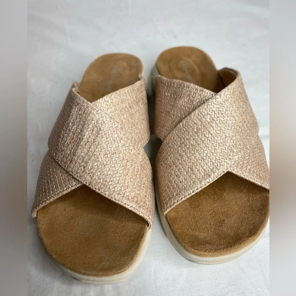 Easy Spirit Womens Taite Light Natural Slide Sandal 7W